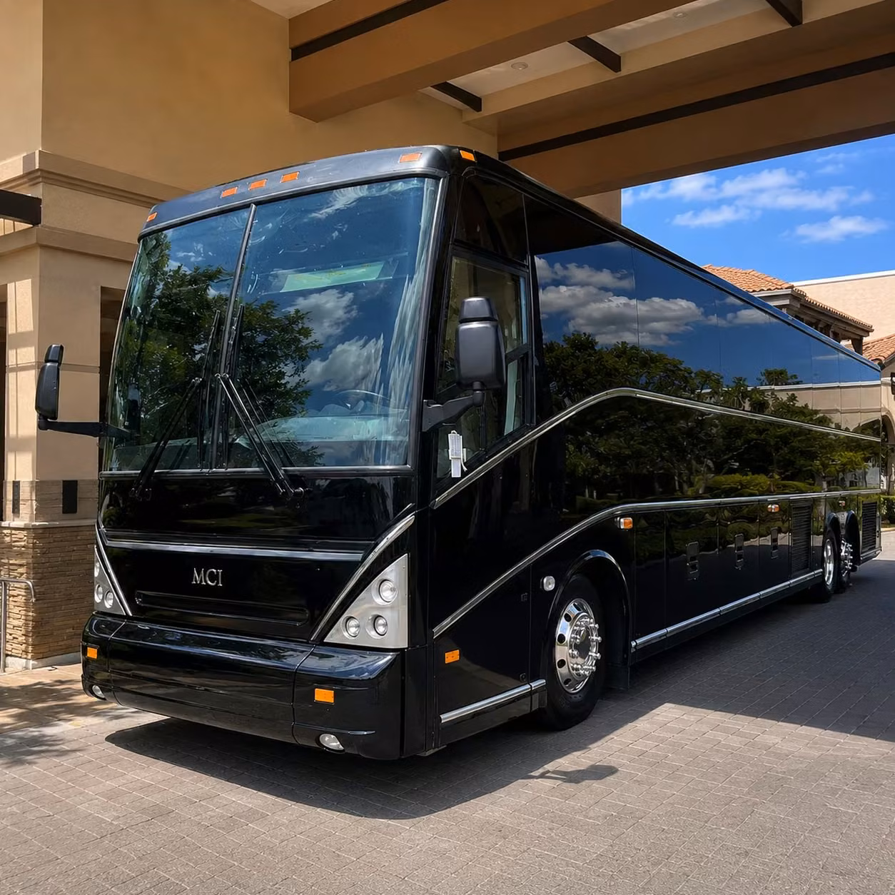 corporate shuttle services for garland employers and commuting teams
