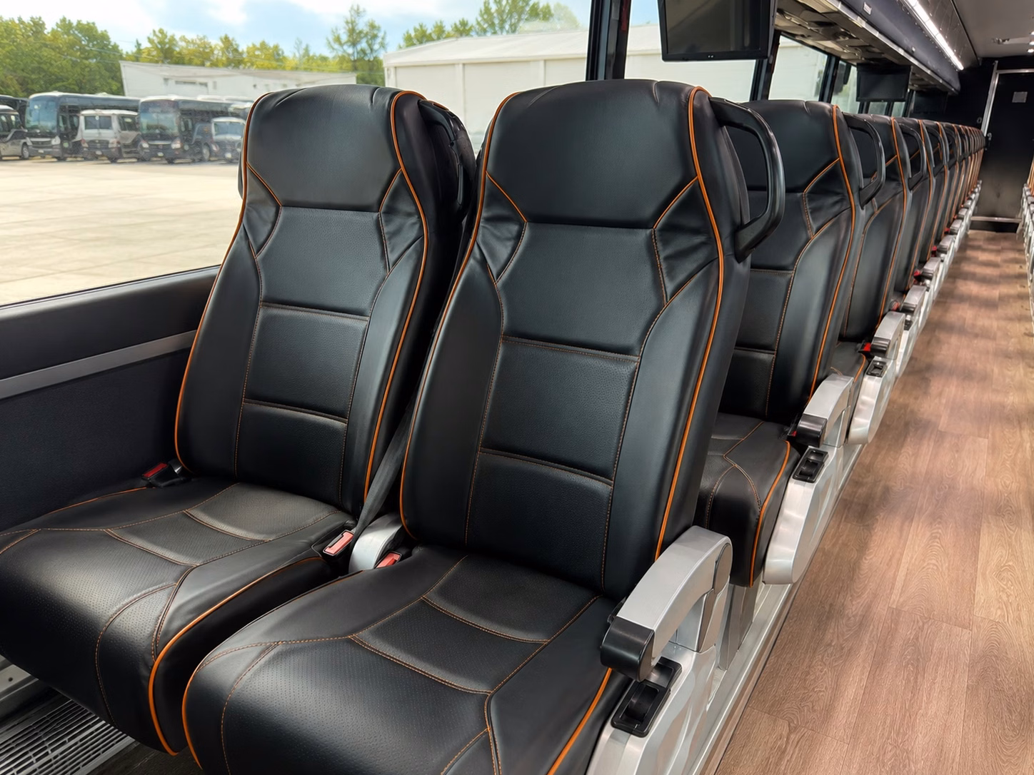 game day shuttle buses to at t stadium and globe life field from garland