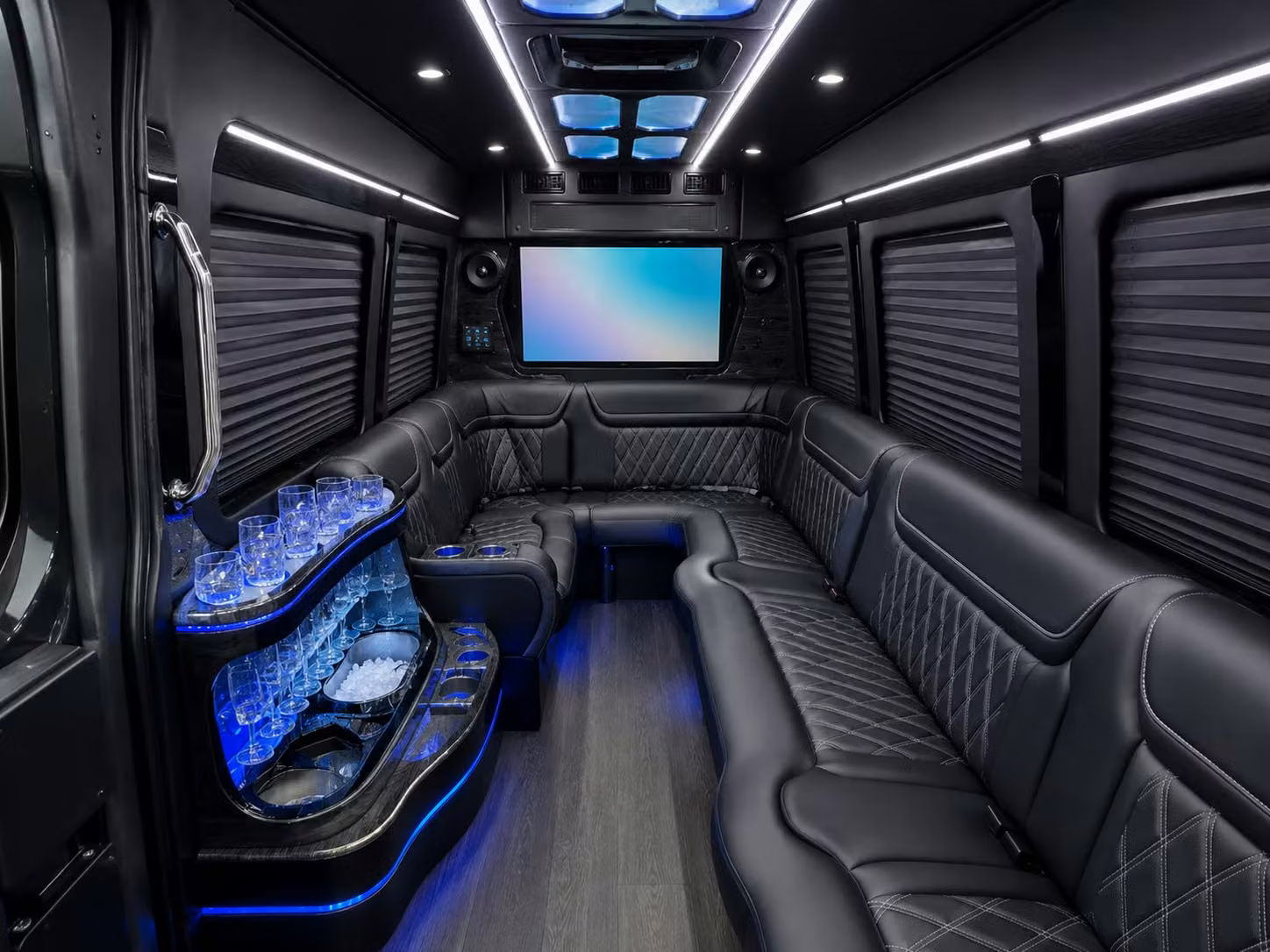 garland team building events and corporate outing transportation